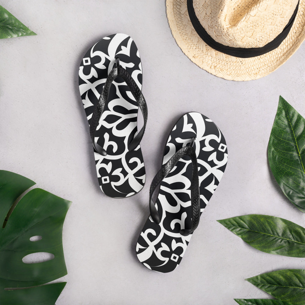 Black & White Flip-Flops